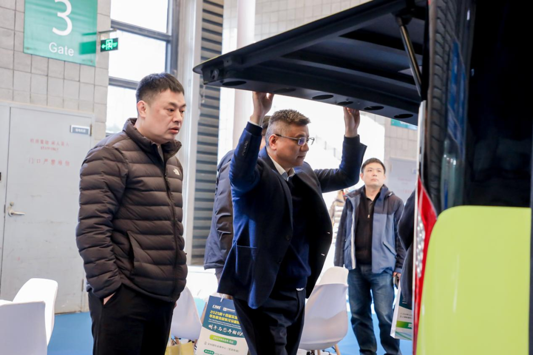 福田歐輝亮相上海客車展，以智能創(chuàng)新引領(lǐng)交通新時代(圖7)