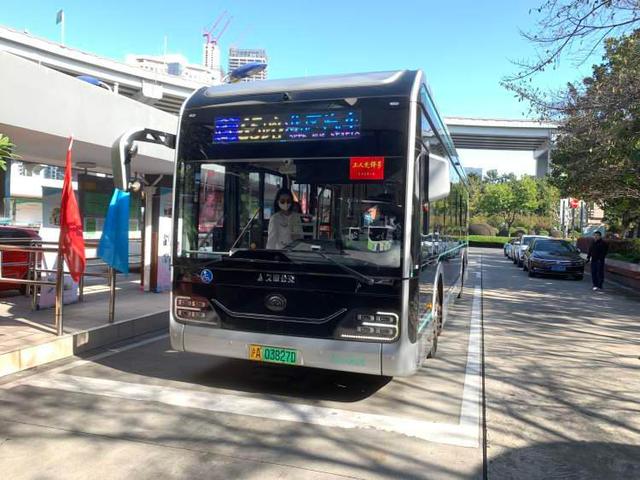 上海公交車開暖空調(diào)了，車廂低于12℃，乘客可提醒開啟(圖1)